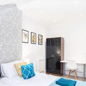 Apartment Fantastic With Views & Parking, Bournemouth